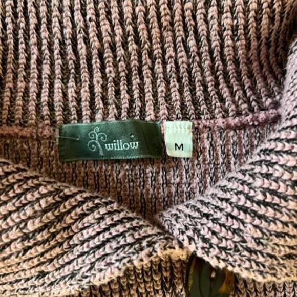 sweater - Picture 2 of 3